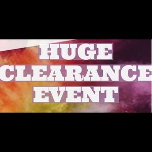 CLEARANCE BLOWOUT ON AlLL JEWELRY 🔥 🔥